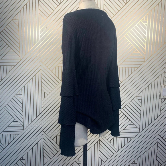 Chaser On‎ the Open Road Thermal Ruffle Sleeve Tee - Picture 7 of 11